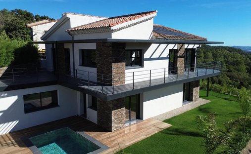 Villa in Les Adrets-de-l'Estérel, Provence-Alpes-Côte d'Azur, France 1