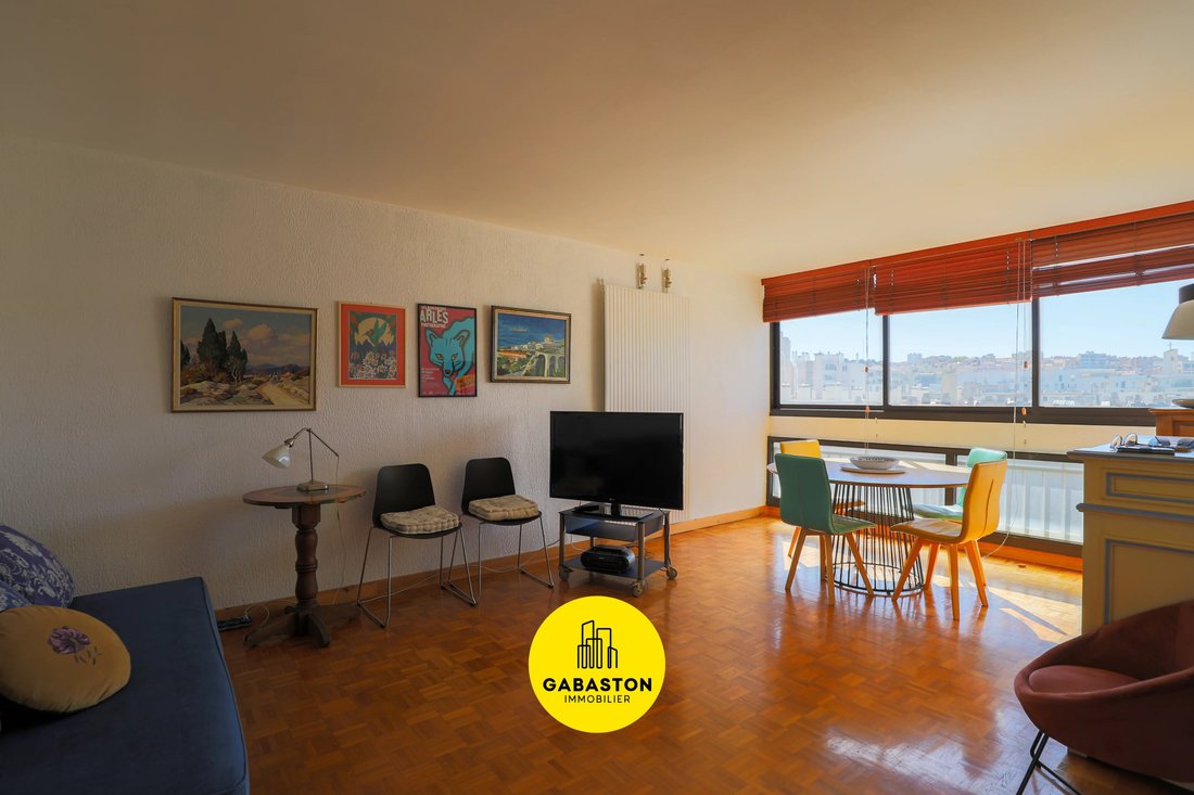 Apartment in Le Pharo, 7e Arrondissement, Marseille 4 - 17810404
