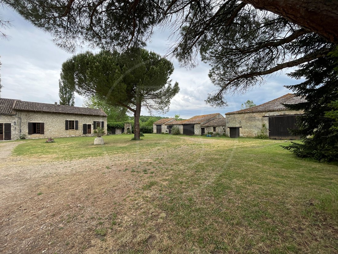 Villa in Bonneville-et-Saint-Avit-de-Fumadières, Neu-Aquitanien, Frankreich 2 - 17809905
