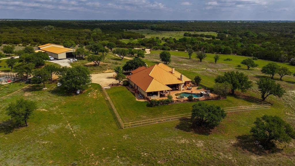 House in Hamilton, Texas, United States 2 - 17809405