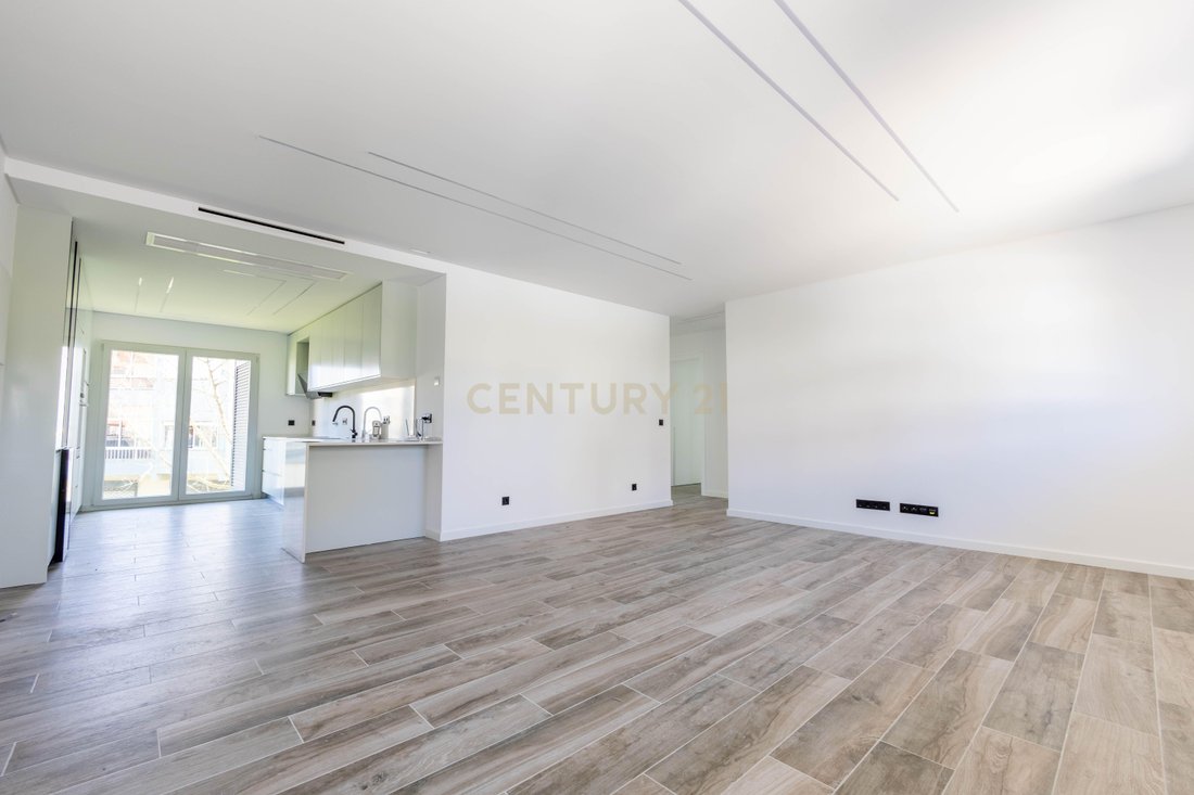 Apartment in Santa Iria de Azoia, Sao Joao da Talha e Bobadela, Lisbon, Portugal 2 - 17425485