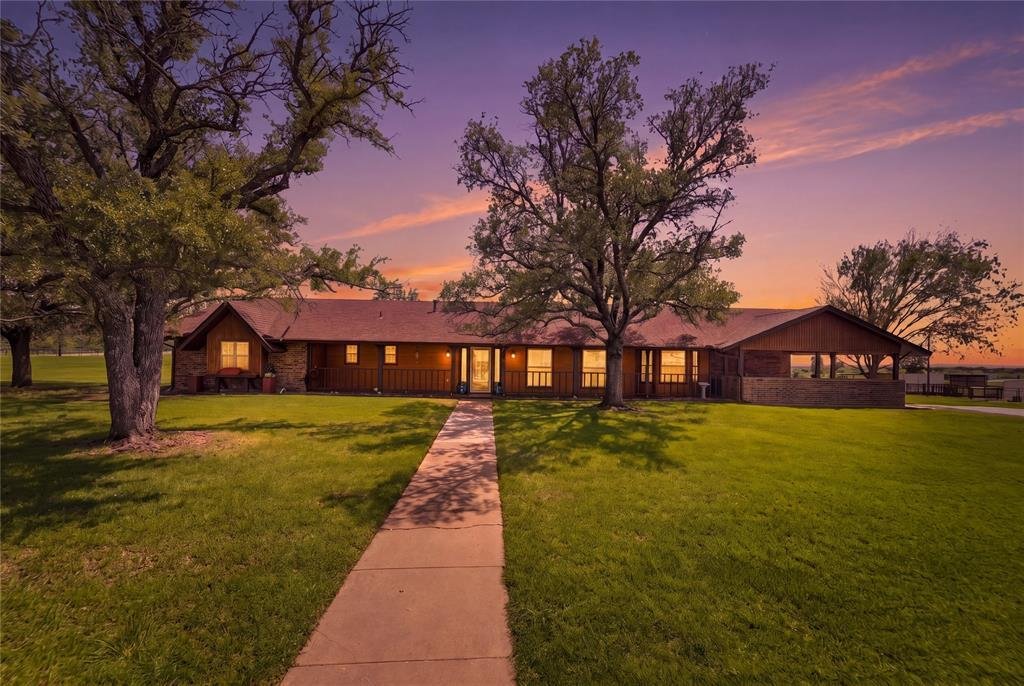 House in Springtown, Texas, United States 1 - 17813889