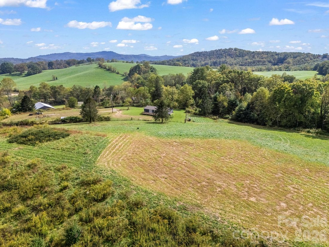 Land in Mills River, North Carolina, United States 1 - 16389837