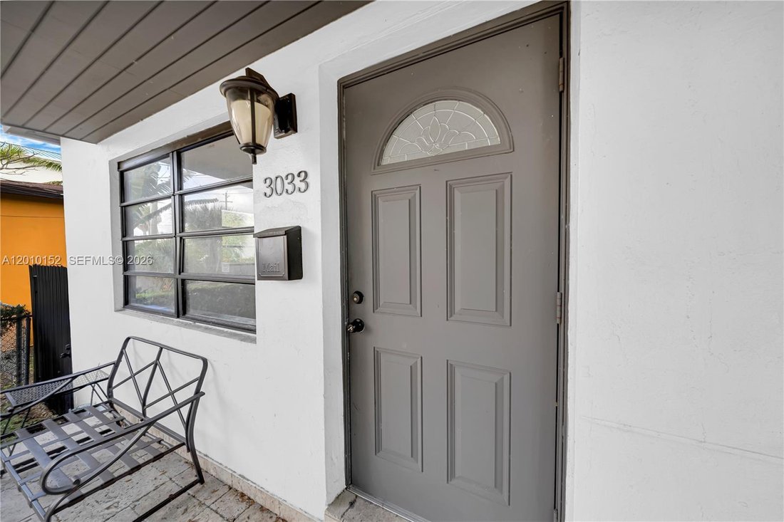 House in Miami, Florida, United States 2 - 17812351