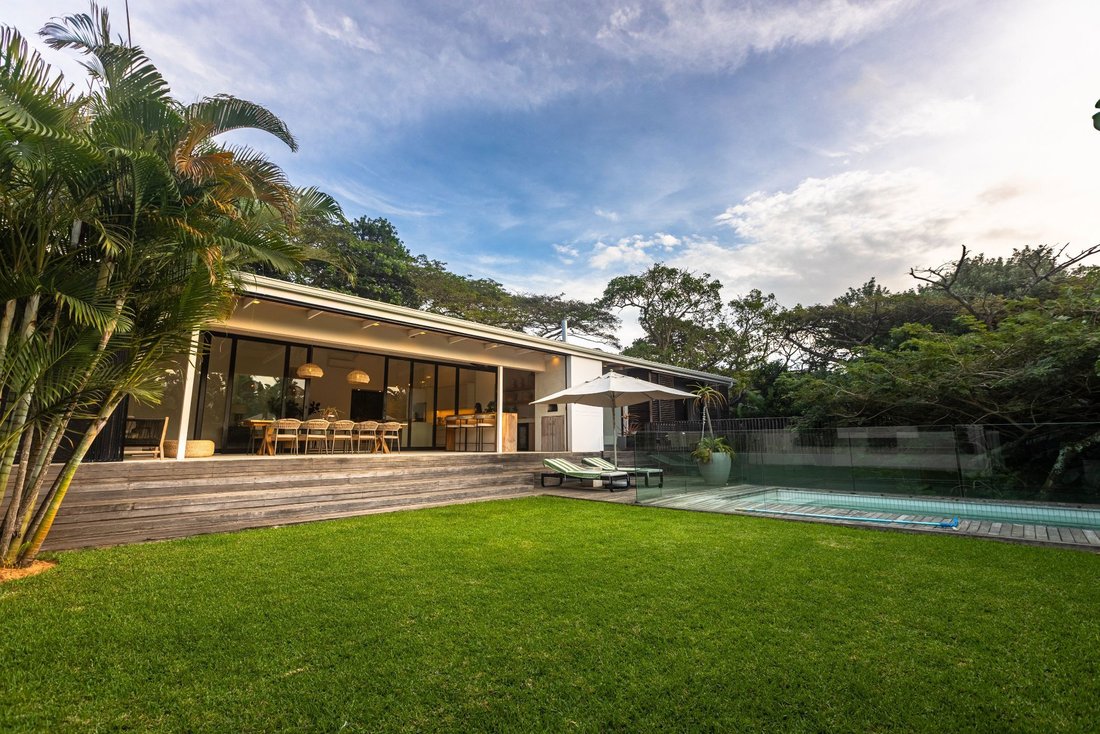 House in Sheffield Beach, KwaZulu-Natal, South Africa 1 - 17812630
