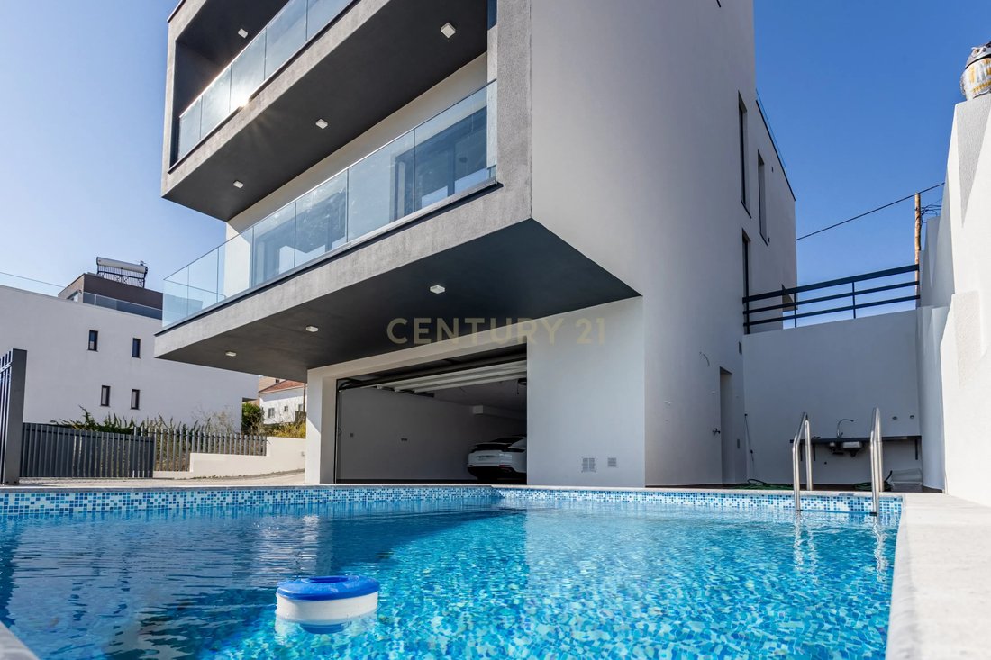 Villa in Ramada e Canecas, Lisbon, Portugal 2 - 16477773