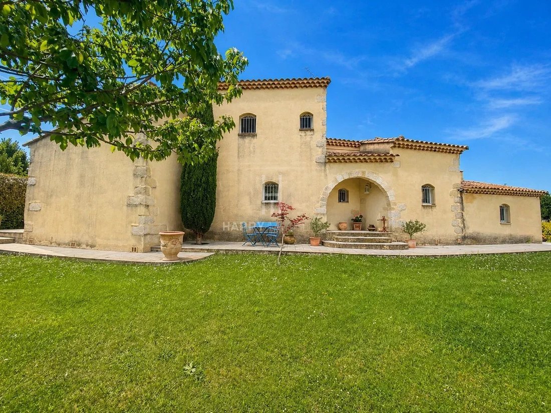 House in Fontvieille, Provence-Alpes-Côte d'Azur, France 5 - 17810615