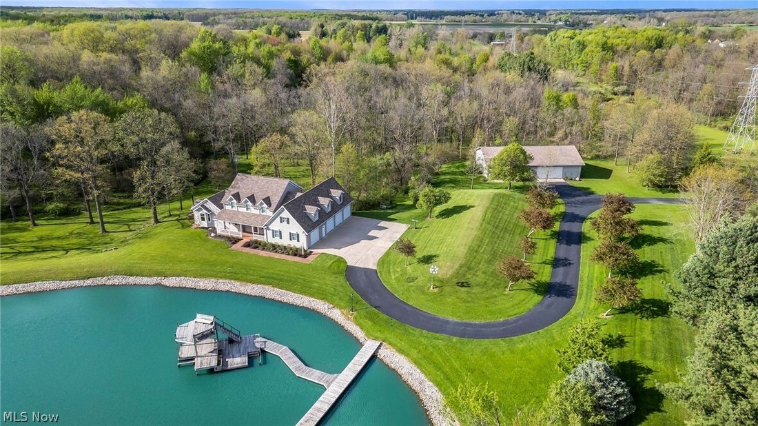 House in Wellington, Ohio, United States 3 - 17813376