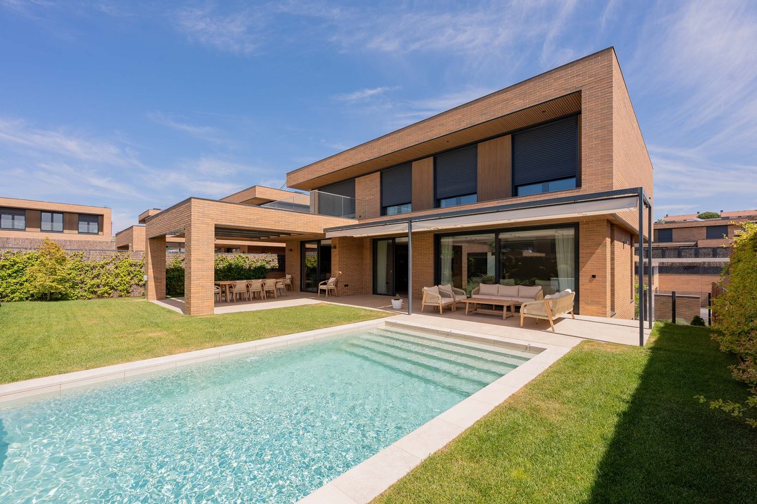 House in Las Rozas de Madrid, Comunidad de Madrid, Spain 1 - 17814268