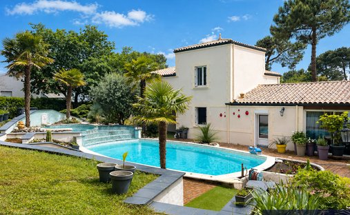 Maison à Les Mathes, Nouvelle-Aquitaine, France 1