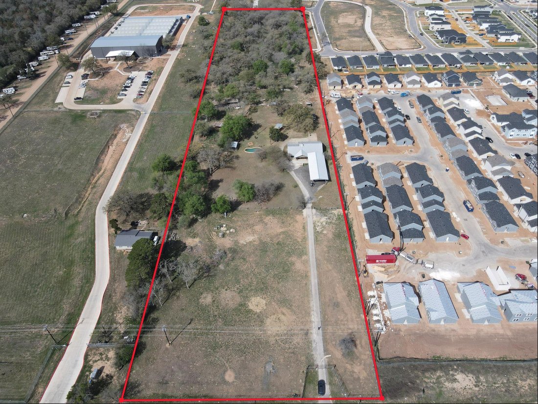 House in Bastrop, Texas, United States 2 - 17812627