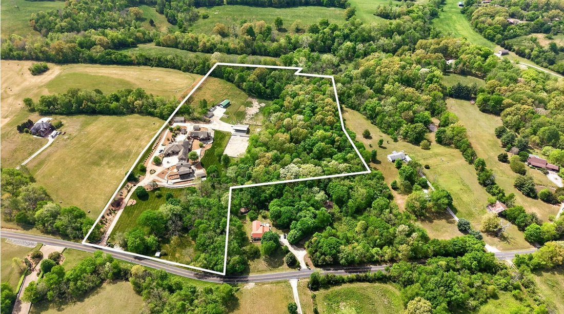 House in Clarksville, Tennessee, United States 5 - 17812476