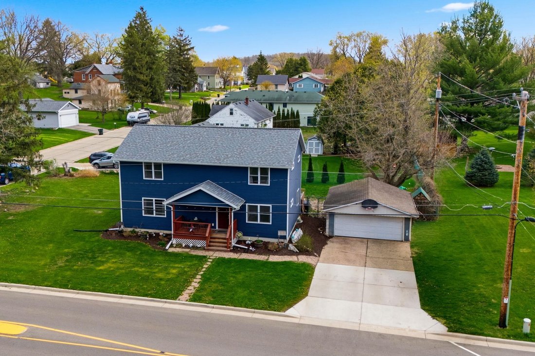 House in Cross Plains, Wisconsin, United States 5 - 17811576