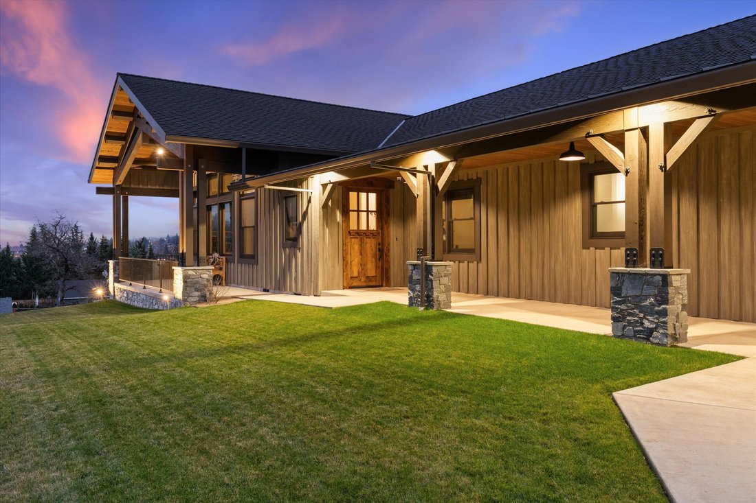 House in Medford, Oregon, United States 2 - 17815901