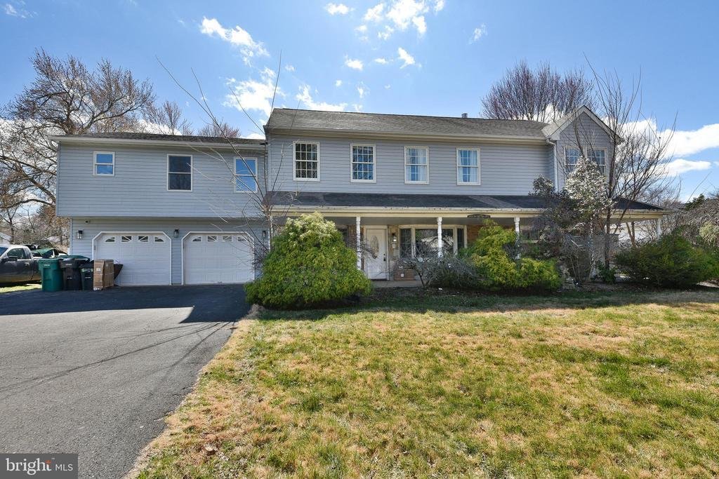 House in Bensalem, Pennsylvania, United States 1 - 17813955