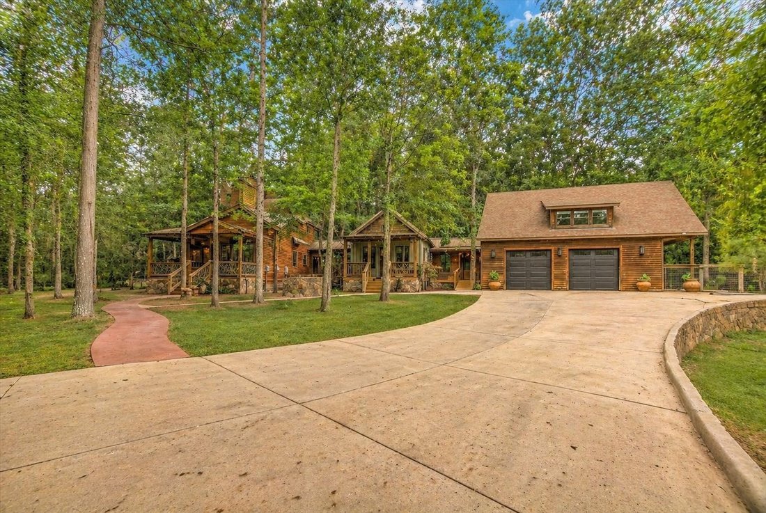 House in Dayton, Texas, United States 1 - 17813618