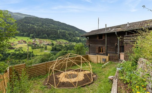 House in Troistorrents, Valais, Switzerland 1