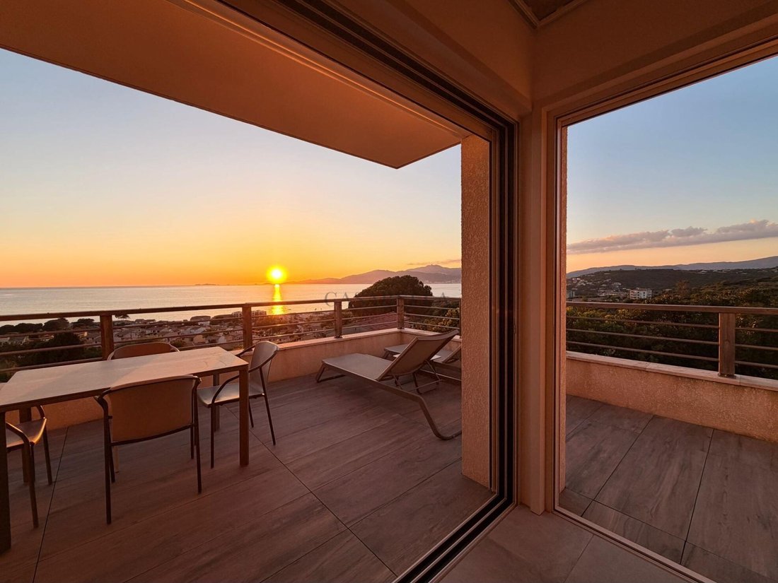 Apartment in Albitreccia, Corsica, France 2 - 17769708
