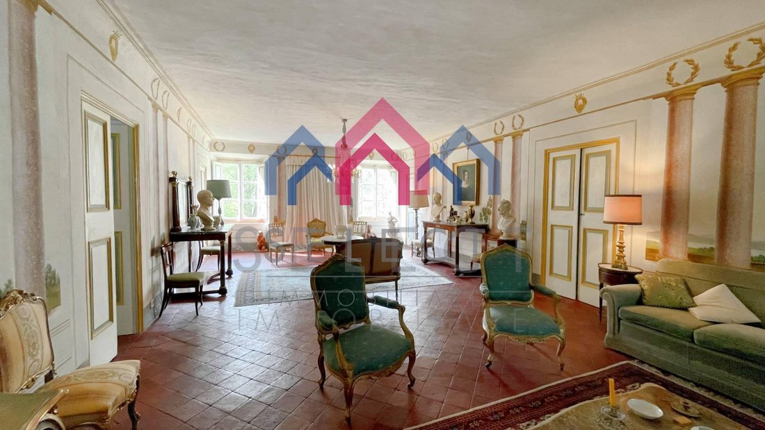 Villa in Coreglia Antelminelli, Tuscany, Italy 2 - 17812381
