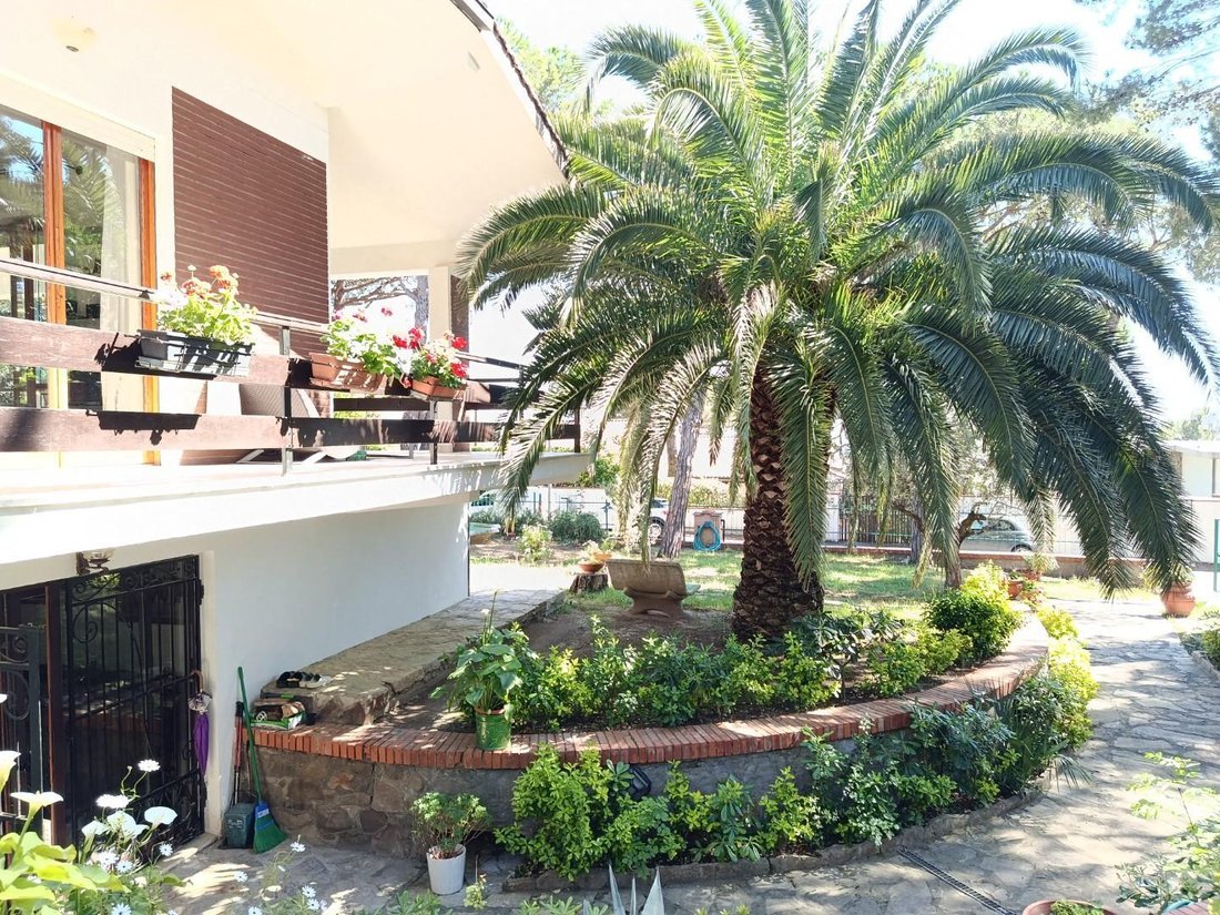 Villa in Livorno, Tuscany, Italy 3 - 17812288