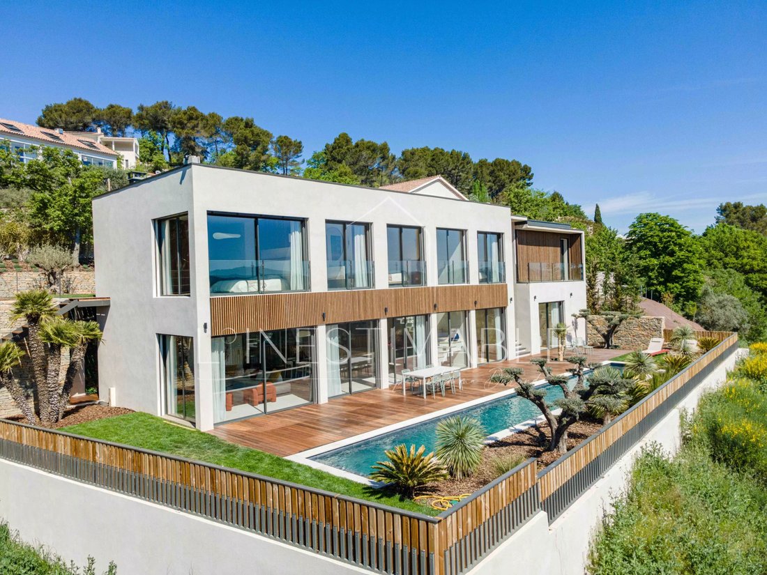 Estate in Granettes-Jauberte-Sainte Anne, Aix-en-Provence, France 4 - 17729243