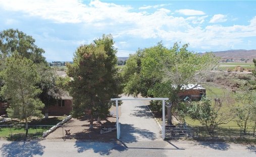 House in Moapa Valley, Nevada, United States 1