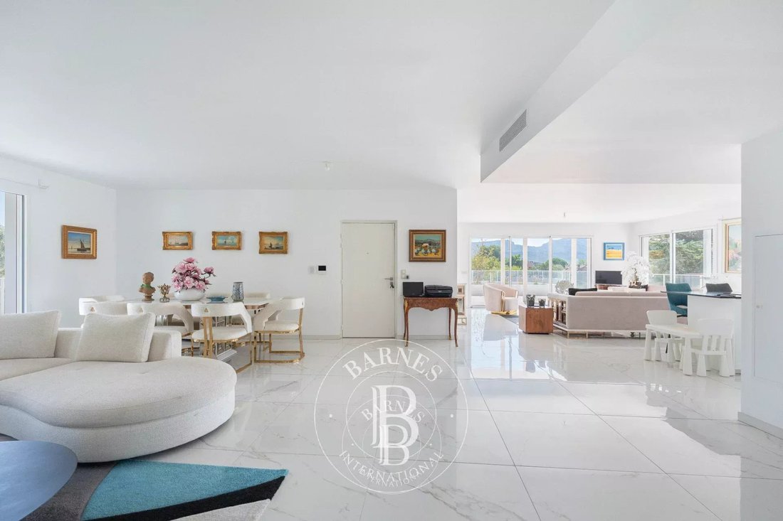 Apartment in Saint Giniez, 8e Arrondissement, Marseille 5 - 14725749