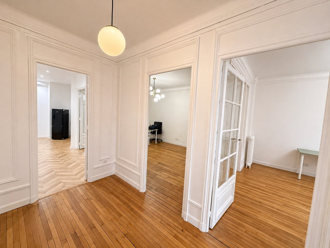 Apartment in Pereire-Malesherbes, Paris 17e Arrondissement, Paris 4 - 17812881
