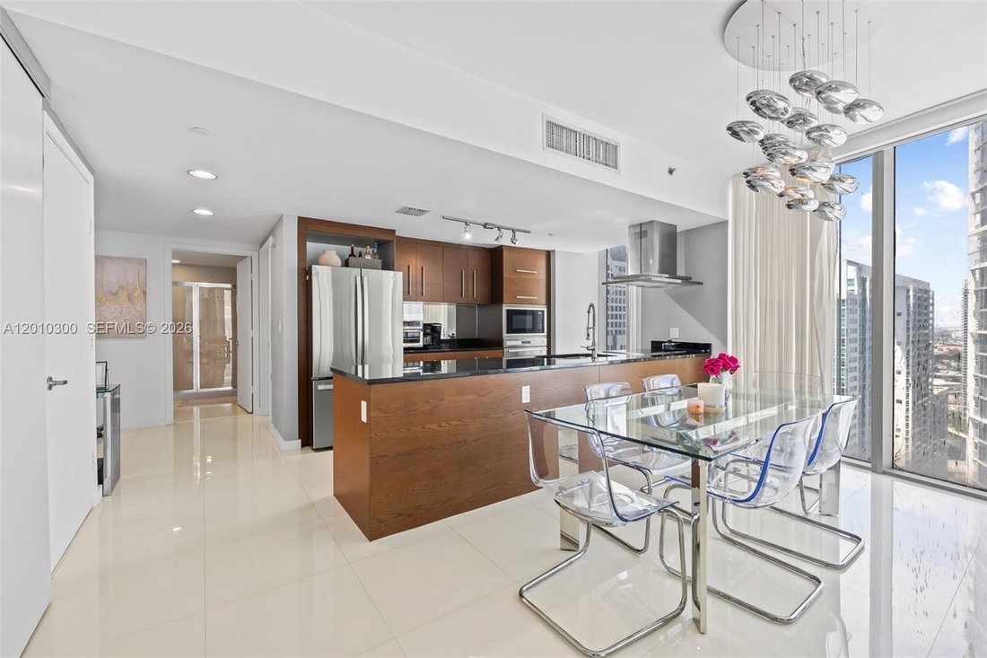 Condo in Miami, Florida, United States 1 - 17812289
