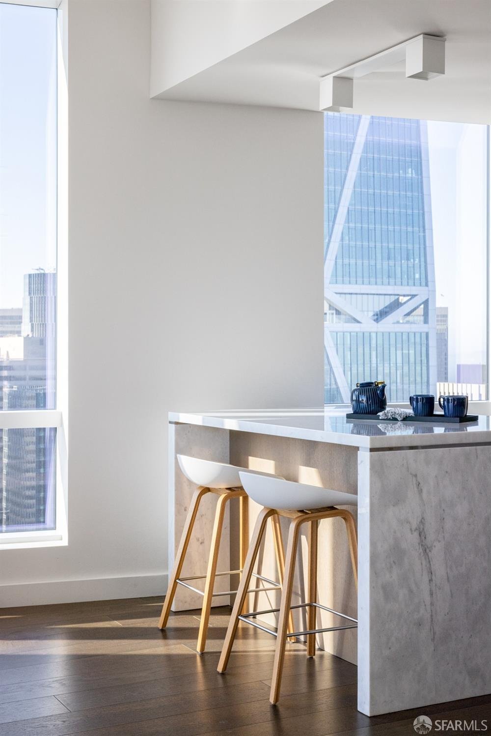 Condo in San Francisco, California, United States 5 - 17811611