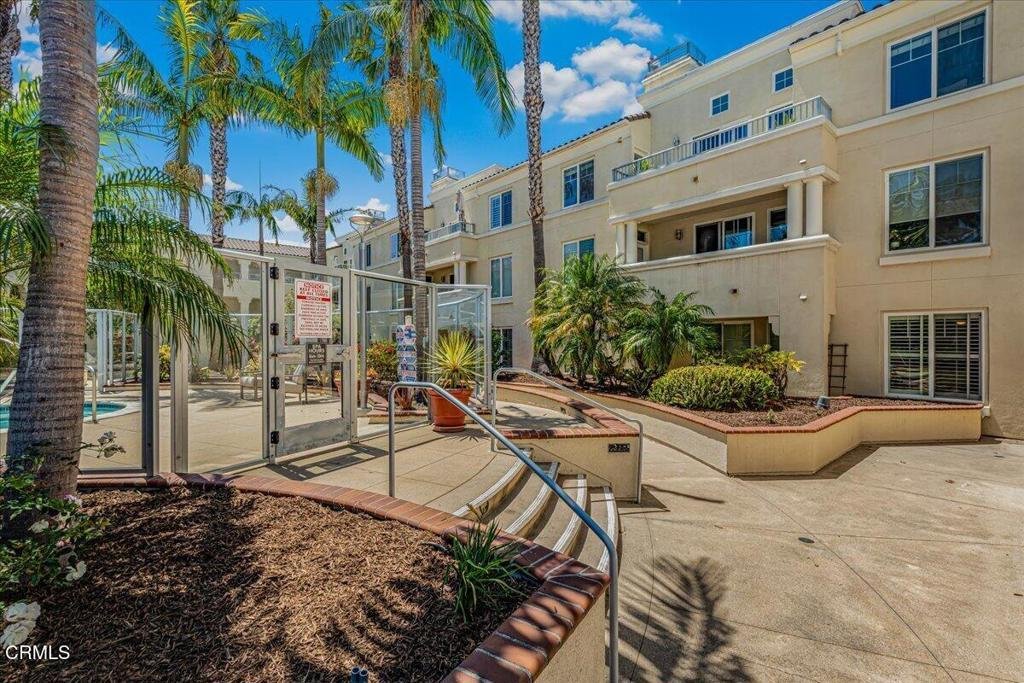 Condo in Oxnard, California, United States 2 - 17803235