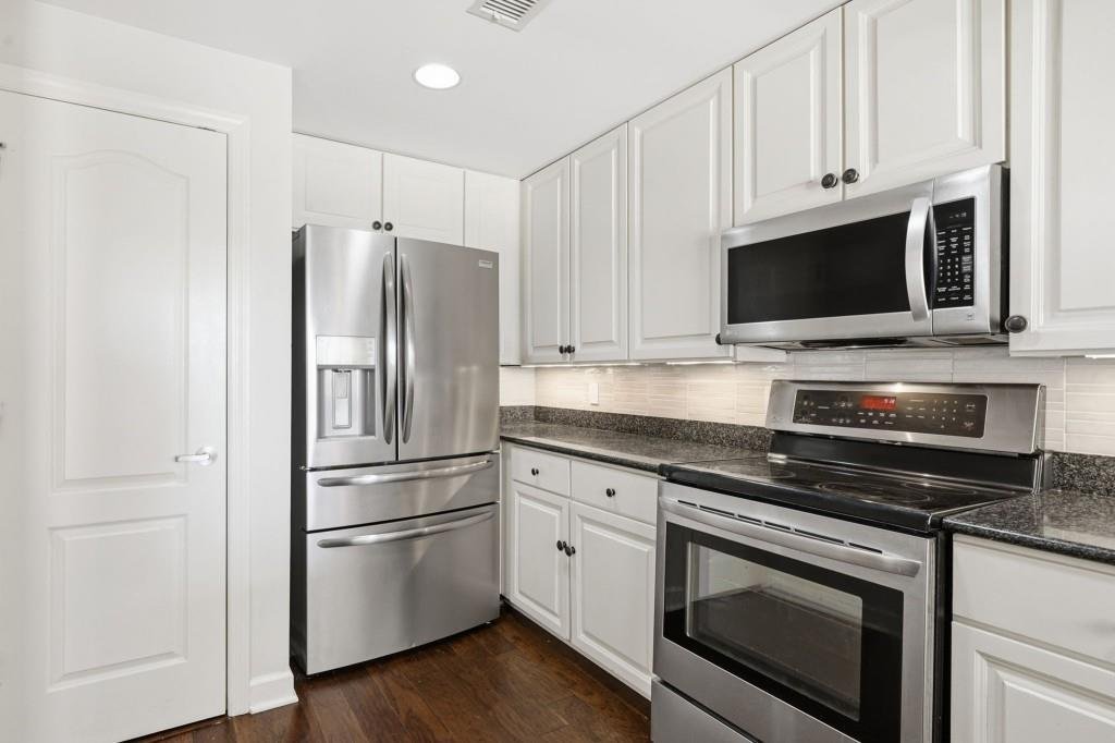 Condo in Atlanta, Georgia, United States 5 - 17813501