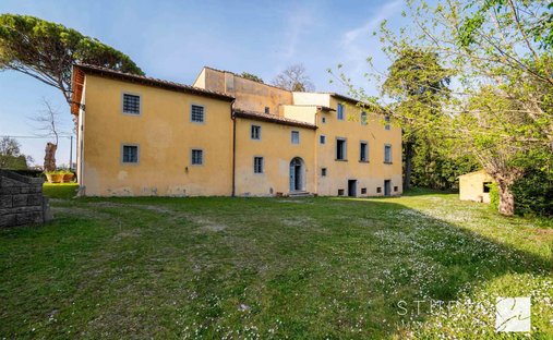 Estate in Crespina, Tuscany, Italy 1