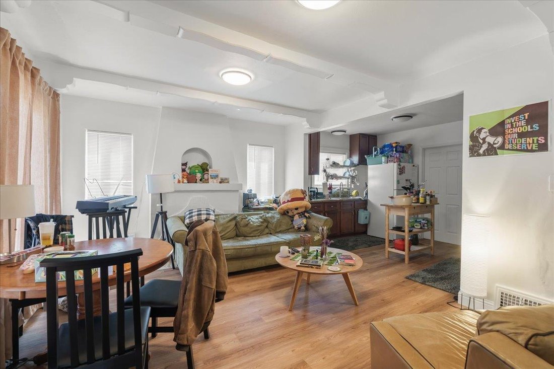 Oakland, California, United States 4 - 17812189