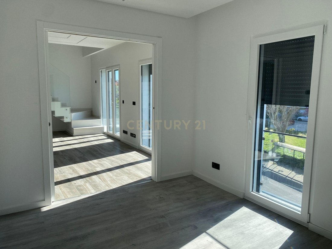 Apartment in Santa Iria de Azoia, Sao Joao da Talha e Bobadela, Lisbon, Portugal 5 - 17425527