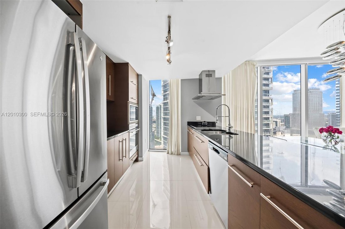 Condo in Miami, Florida, United States 4 - 17812289