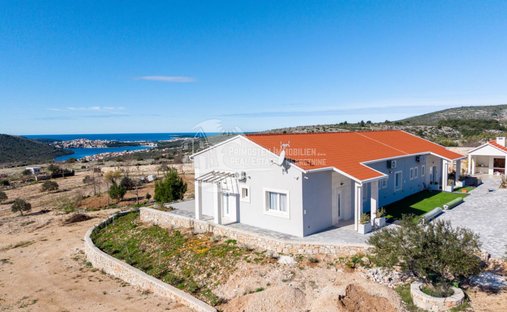 Villa in Rogoznica, Sibenik-Knin County, Croatia 1