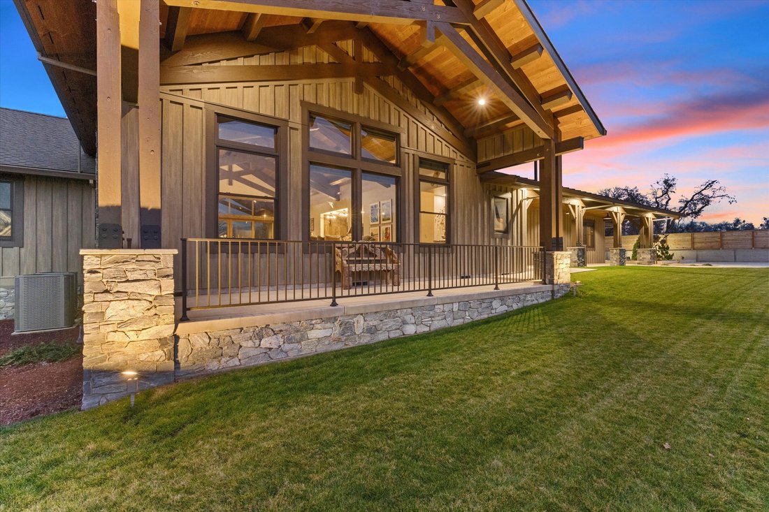 House in Medford, Oregon, United States 3 - 17815901