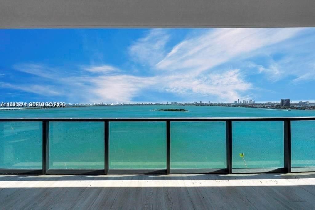 House in Miami, Florida, United States 2 - 17815418