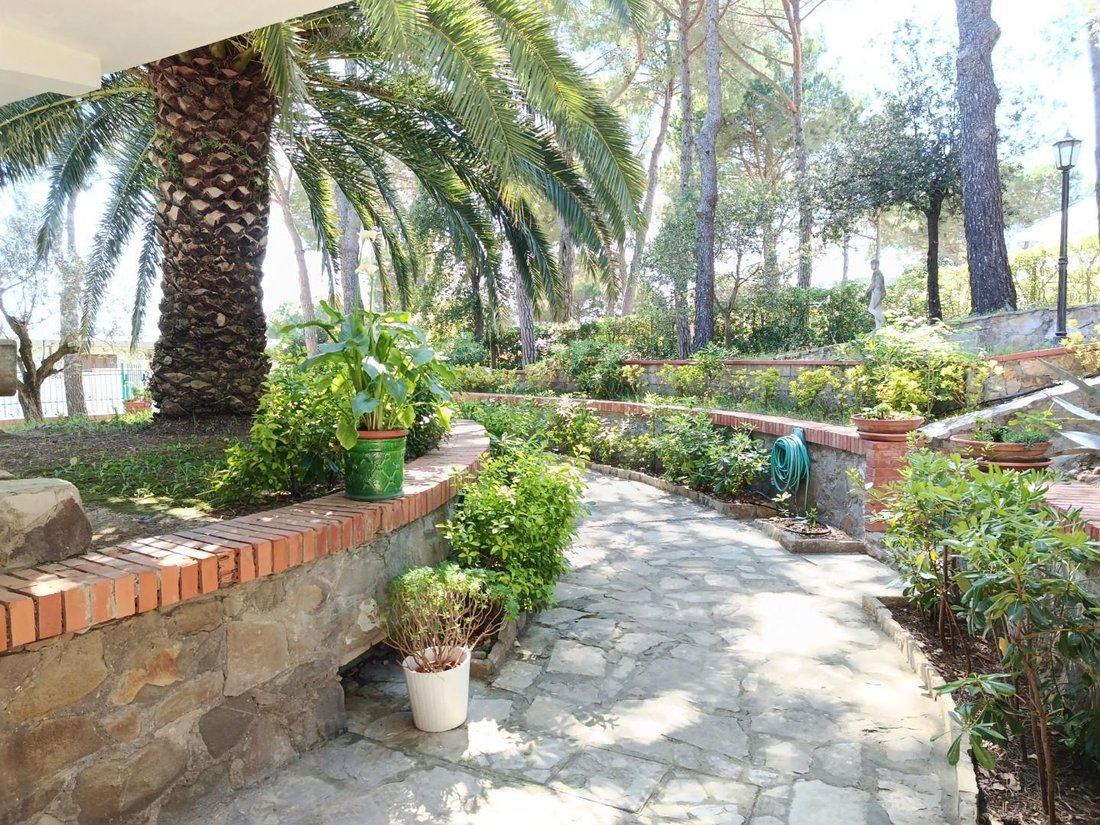 Villa in Livorno, Tuscany, Italy 4 - 17812288