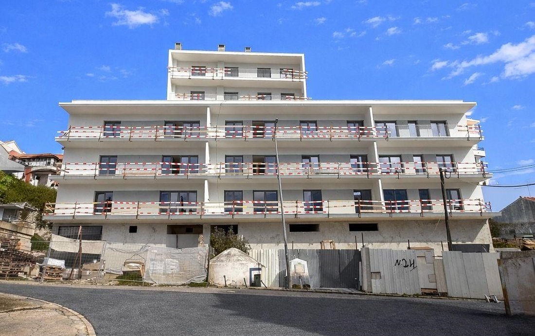 Apartment in Ramada e Canecas, Lisbon, Portugal 2 - 17289426