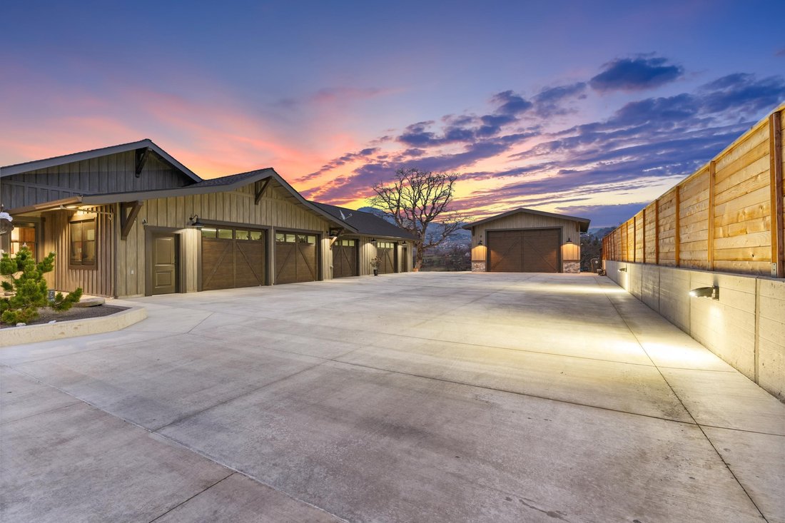 House in Medford, Oregon, United States 5 - 17815901