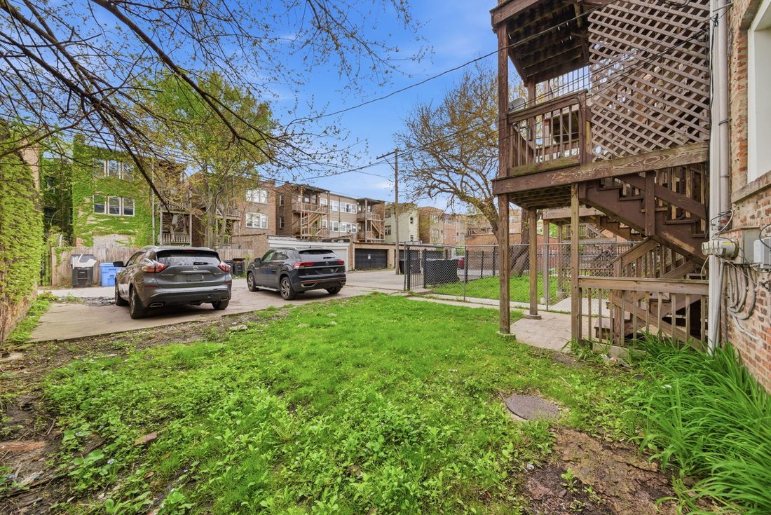 Chicago, Illinois, United States 3 - 17813309