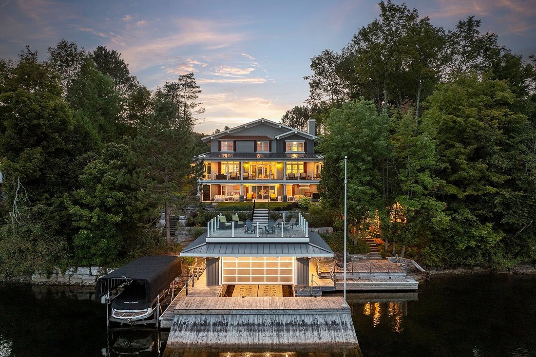 House in Austin, Quebec, Canada 3 - 17813984