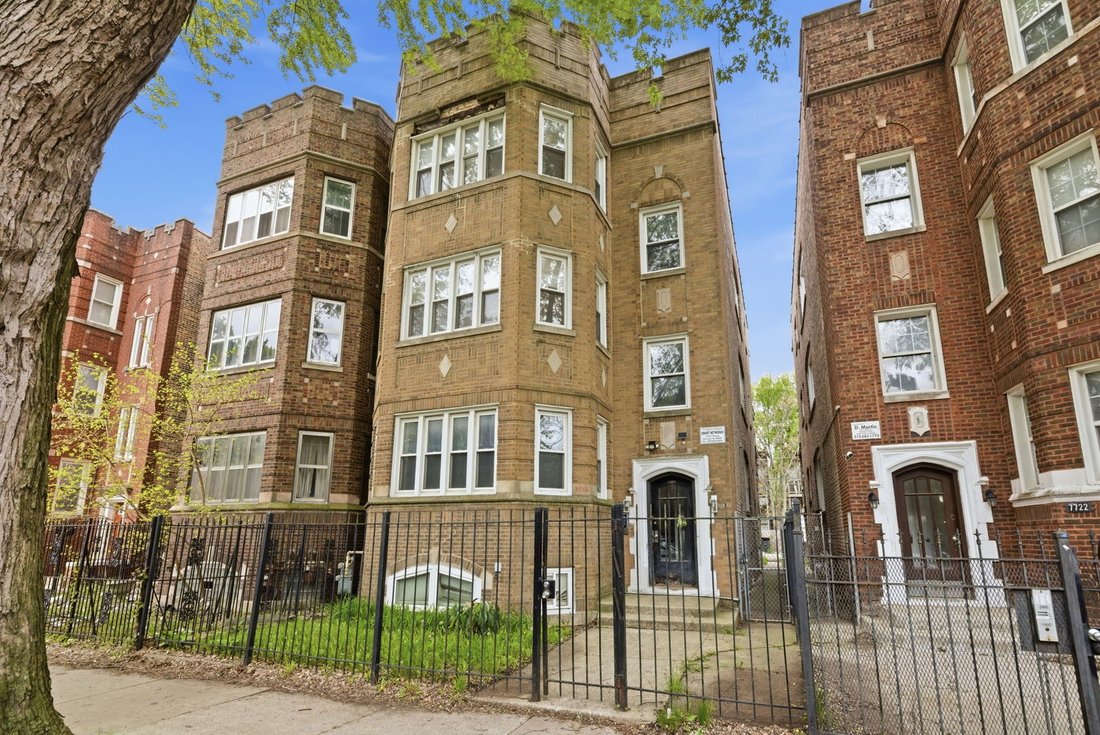 Chicago, Illinois, United States 1 - 17813309