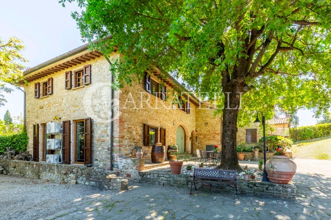 Villa in Gambassi Terme, Tuscany, Italy 5 - 17814024