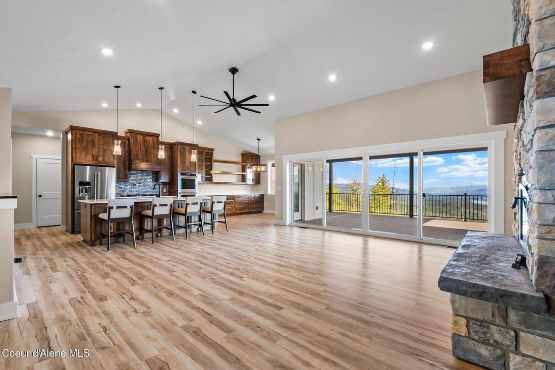 House in Cocolalla, Idaho, United States 4 - 17811658