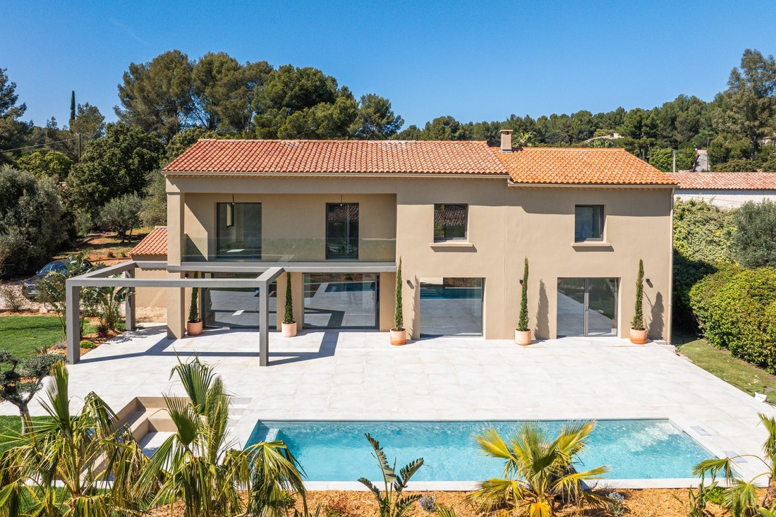 House in La Cadiere-d'Azur, Provence-Alpes-Côte d'Azur, France 3 - 17814513