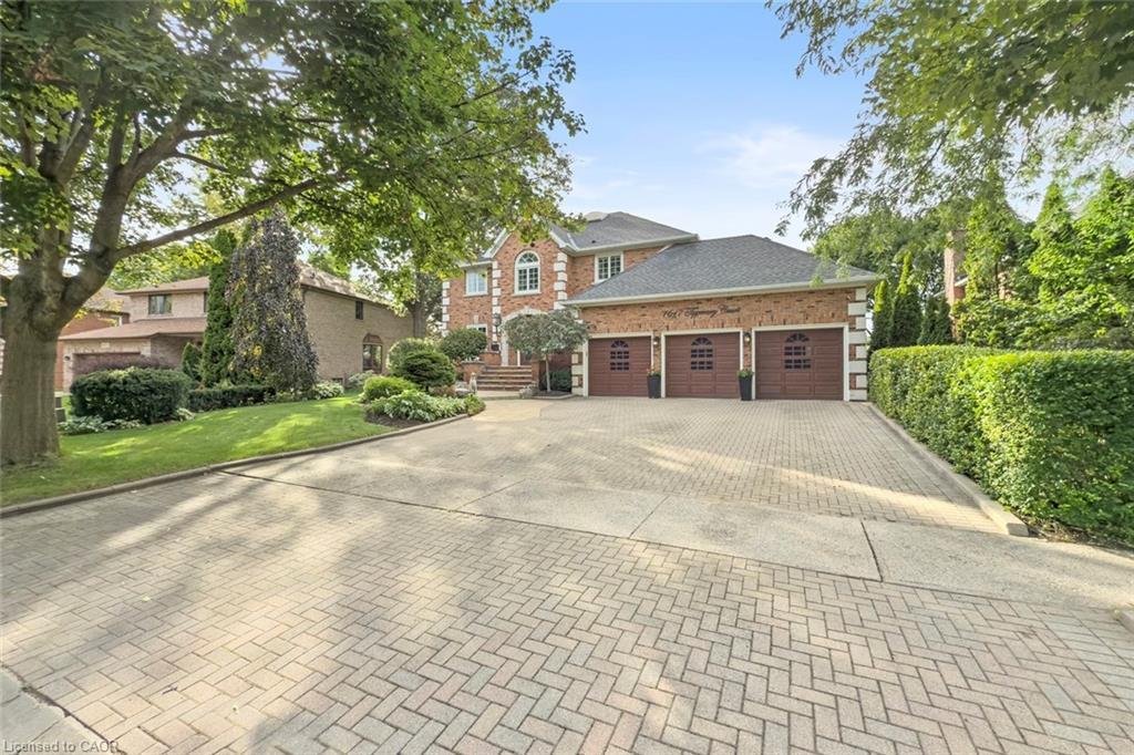 House in Mississauga, Ontario, Canada 2 - 17814973