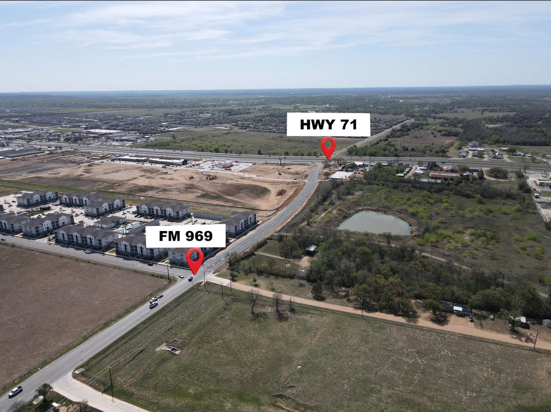 House in Bastrop, Texas, United States 3 - 17812627